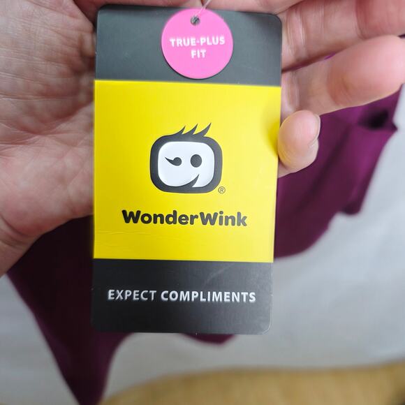 Wonder Wink Women's 4-Pocket V-Neck Short Sleeve Scrub Top #6319 Wine Color 5XL - Picture 9 of 15